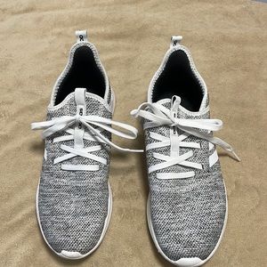 Adidas Cloudfoam comfort athletic shoes. Size 8